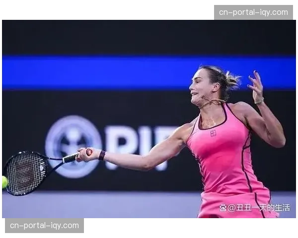 WTA迈阿密站萨巴伦卡胜莱巴金娜挺进决赛,罗纳尔多现场观战 WTA迈阿密站萨巴伦卡胜莱巴金娜挺进决赛,罗纳尔多现场观战